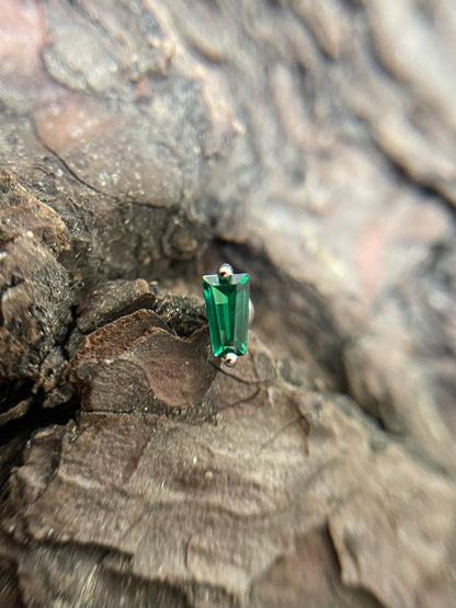 White Gold Emerald Obscura