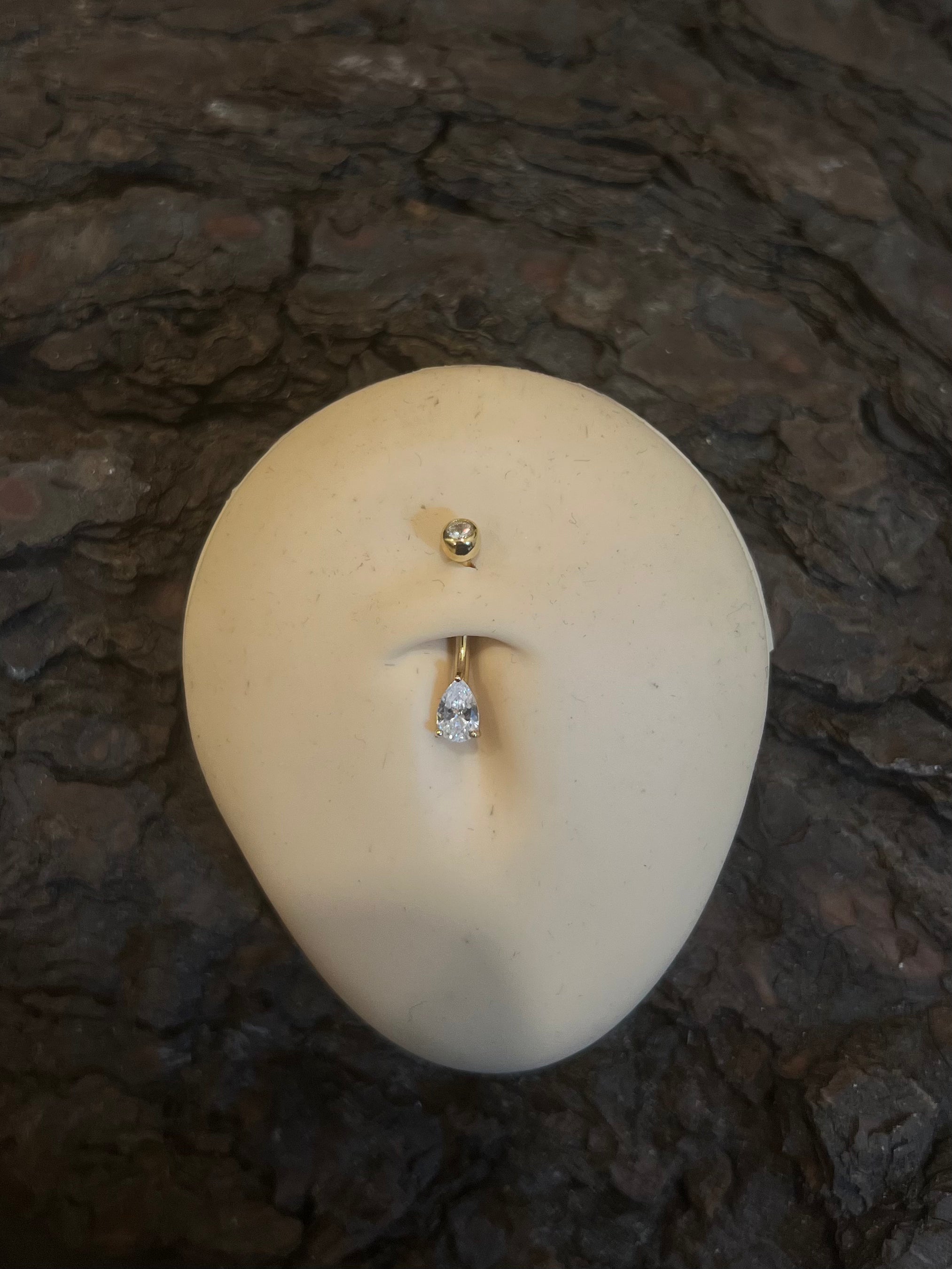 18K Yellow Gold Tiny Pear Belly