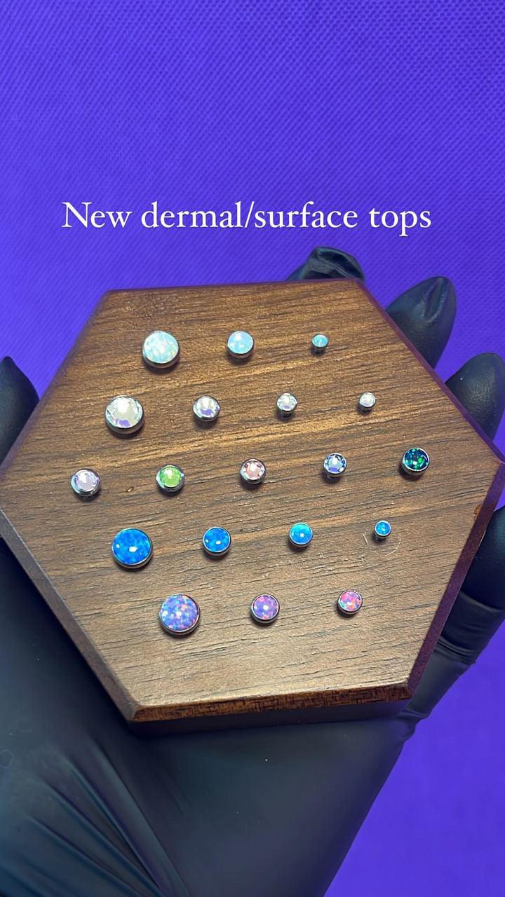 Titanium Dermal-Surface Top 16